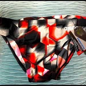 Arena max life men’s training swimsuit. New